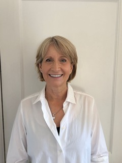 Portrait of Joanne Deagle